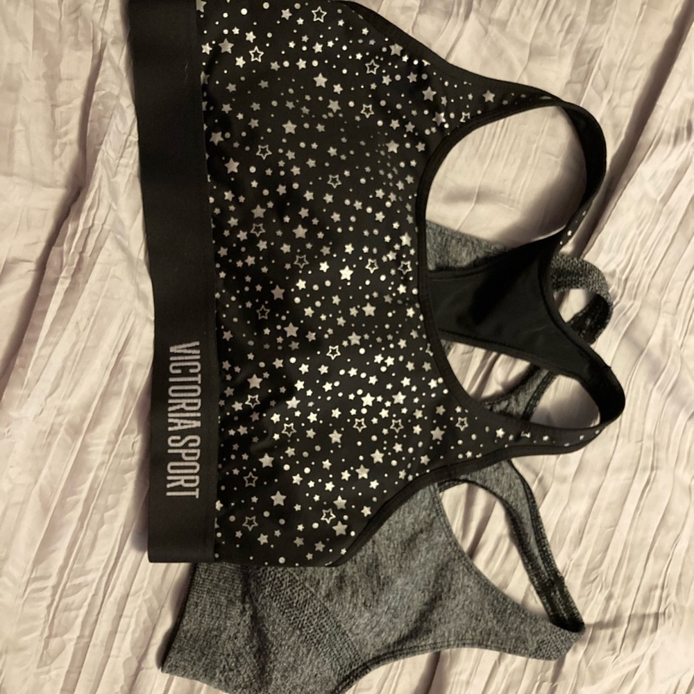 2 sports bras